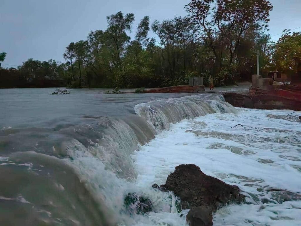 You are currently viewing Cyclone Remal 2024: A Nightmare for Coastal Communities